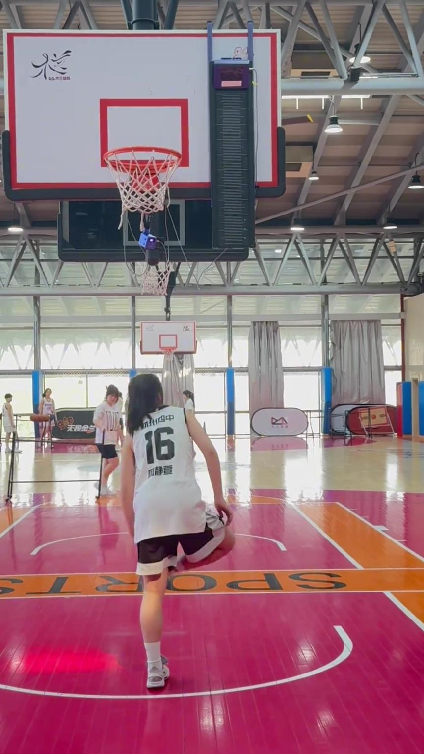 所以，你能摸高多少？