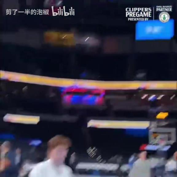 寶藏球員！你覺得小瓊斯能延續(xù)去年季后賽的亮眼表現(xiàn)嗎？