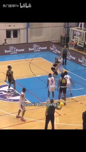 一分變兩分！這哥們得感謝5號(hào)為他成就了名場面！